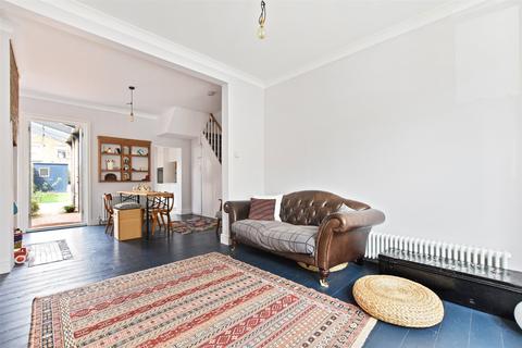 2 bedroom house to rent, Masterman Road, London, E6