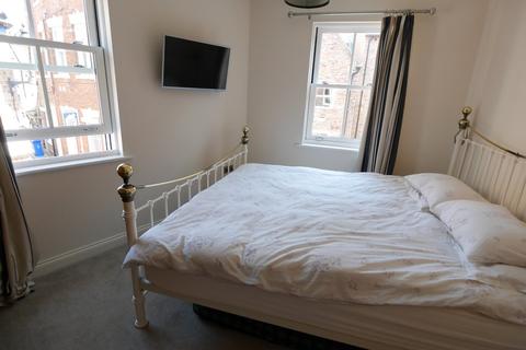 2 bedroom apartment to rent - Bishops Court Howden