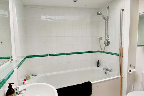 1 bedroom apartment to rent - Clarence Road, London, W4