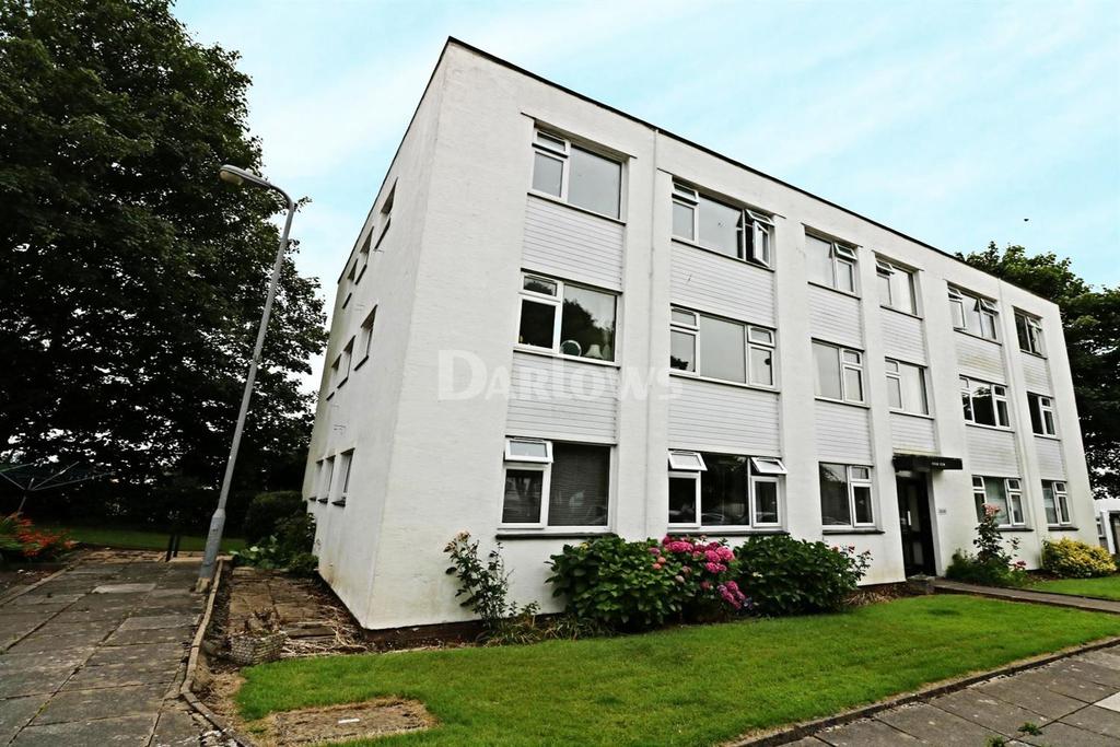 Llanishen Court, Llanishen, Cardiff, CF14 2 bed flat £125,000