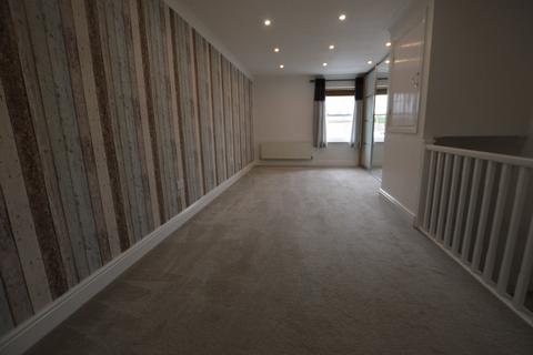 1 bedroom terraced house to rent, Cobb Close, Bury St Edmunds