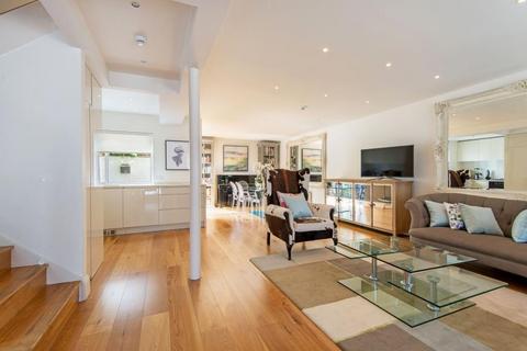 4 bedroom terraced house to rent, Randolph Mews, Maida Vale, W9