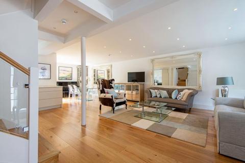 4 bedroom terraced house to rent, Randolph Mews, Maida Vale, W9