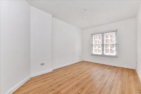 2 bedroom apartment to rent, Knollys House, Bloomsbury, London, WC1H