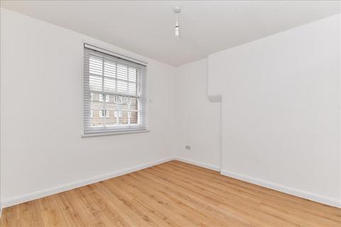 2 bedroom apartment to rent, Knollys House, Bloomsbury, London, WC1H