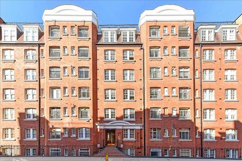 2 bedroom apartment to rent, Knollys House, Bloomsbury, London, WC1H