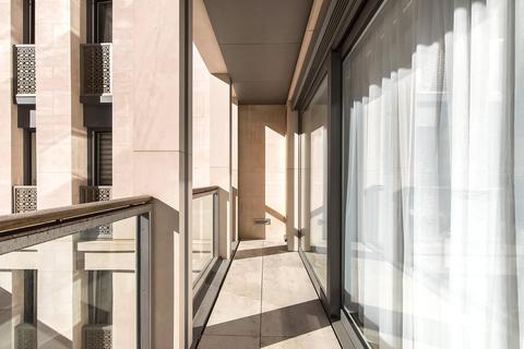 2 bedroom apartment to rent, Strand, London, WC2R