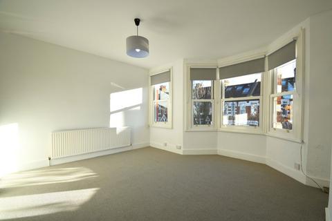 2 bedroom apartment to rent, Whellock Road, Chiswick