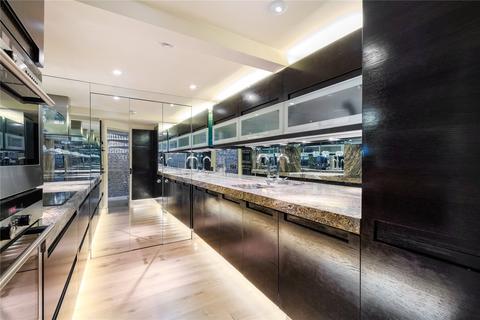 3 bedroom apartment to rent, Hyde Park Square, London, W2
