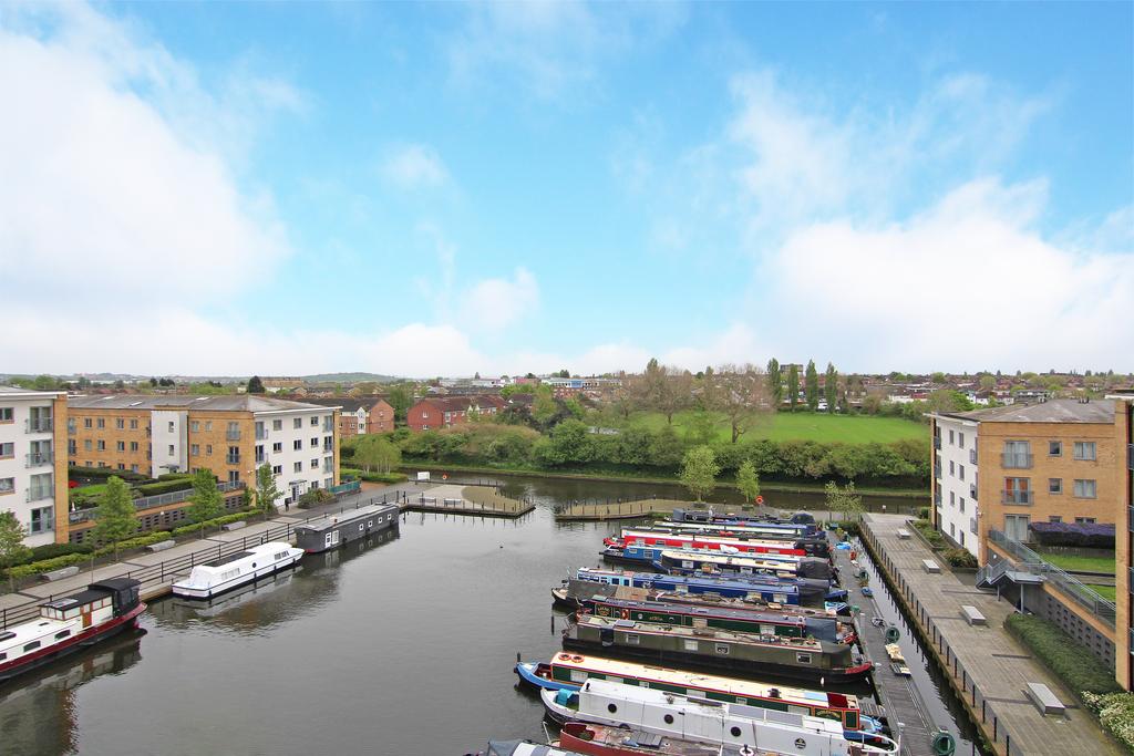 Caldon House, Waxlow Way, Northolt, UB5 2 bed flat £1,250 pcm (£288 pw)