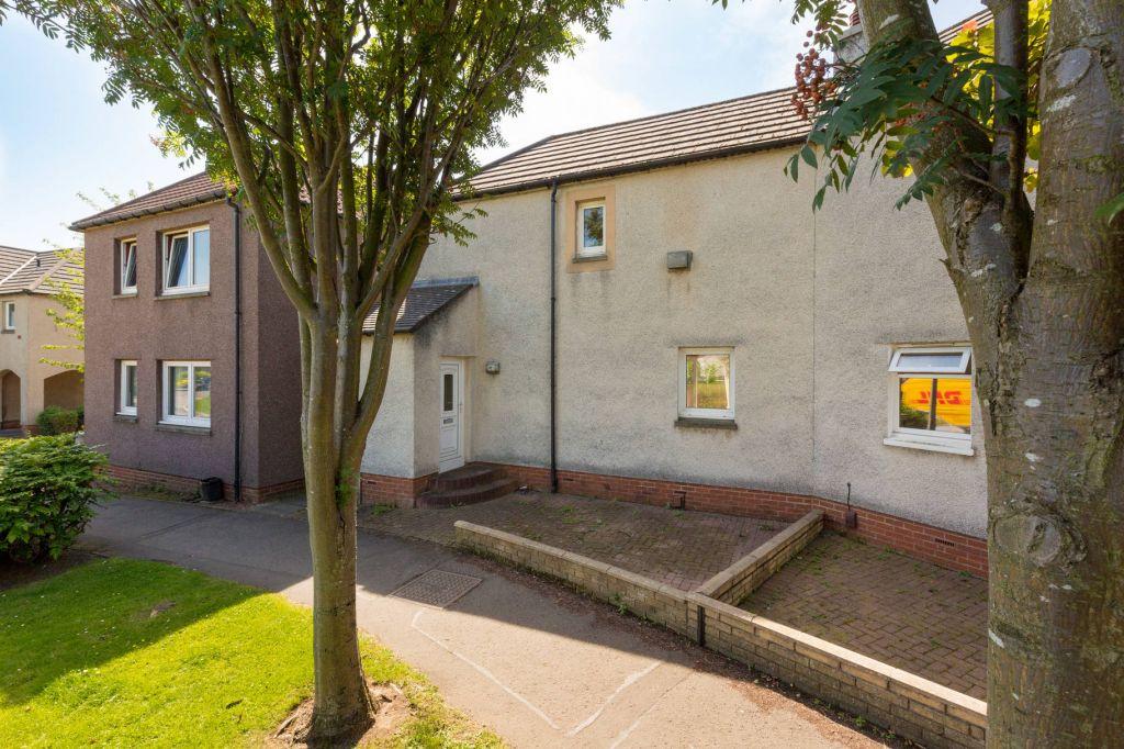 378 South Gyle Mains, Edinburgh, EH12 9ET 3 bed semidetached house £
