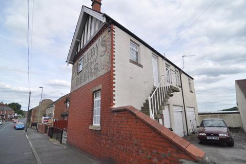 2 bed flat/apartment for rent in The Coach House, Hemingfield