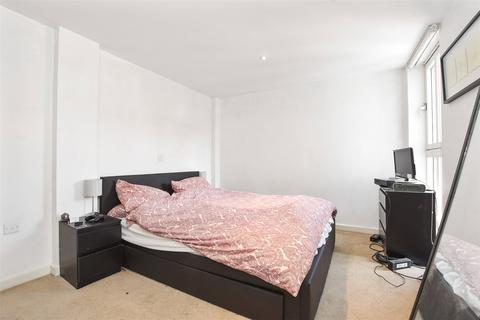 1 bedroom flat to rent, Princess Louise Building, 12 Hales Street, London, SE8