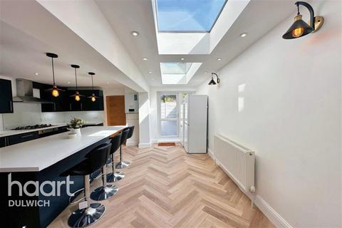 5 bedroom detached house to rent, Friern Road, East Dulwich