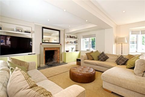 5 bedroom detached house for sale, Dickens Drive, Old Stratford, Milton Keynes, Northamptonshire, MK19