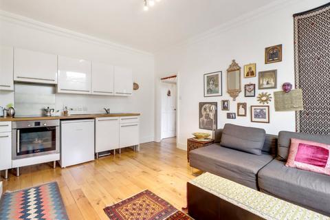 1 bedroom apartment for sale, Adelaide Road, London