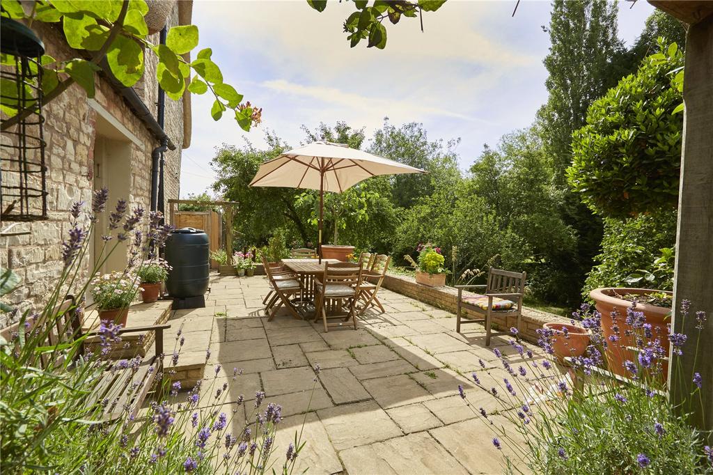 Church Hill, Combrook, Warwick, CV35 4 bed character ...