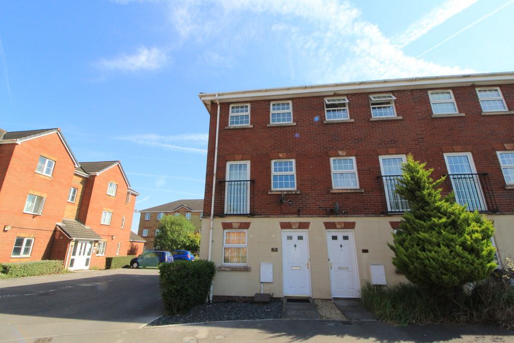 Beaufort Square, Pengam Green 4 bed townhouse £925 pcm (£213 pw)