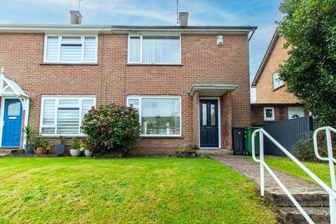 2 bedroom semi-detached house to rent, Lilac Close, Fairwater