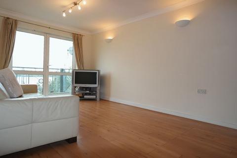 2 bedroom flat to rent, Fantail Close, Thamesmead London SE28