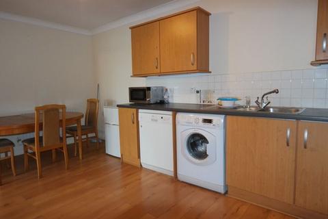 2 bedroom flat to rent, Fantail Close, Thamesmead London SE28