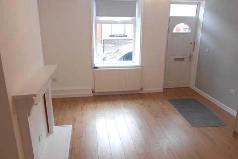 2 bedroom terraced house to rent, Thornton BD13