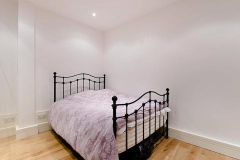 2 bedroom flat to rent, Barnsbury Street, Islington, London