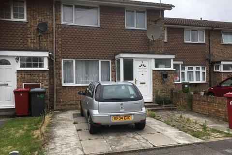 Griffin Close, Slough SL1