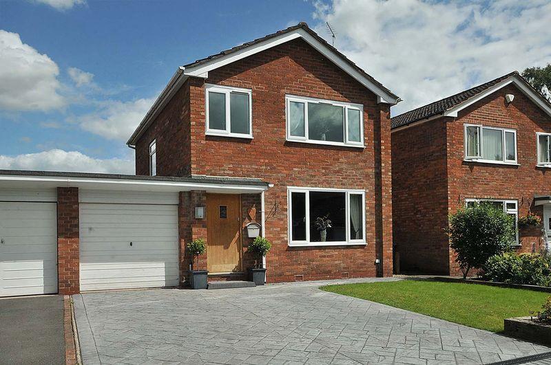 Summerfield Road, Mobberley 3 bed link detached house £349,950