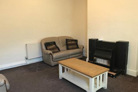 2 bedroom terraced house to rent, Loughrigg Street, Bradford, West Yorkshire, BD5