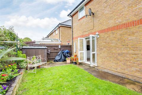 3 bedroom detached house to rent, Avenue Gardens, East Sheen, London