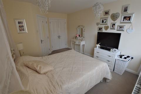 undefined, Ashtead