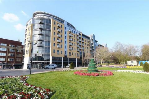 Land for sale, Apartment 81, Queens Court, 50 Dock Street, Hull, East Riding Of Yorkshire, HU1