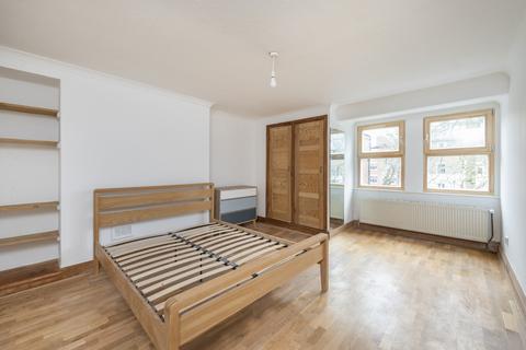 3 bedroom maisonette to rent, Howitt Road, Belsize Park, London