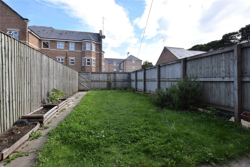 House in Leeds, Far Headingley, Weetwood - More