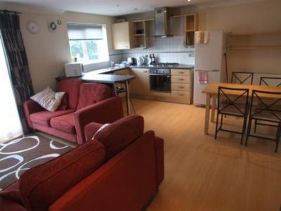 Apartment in Manchester, First Street, Hulme - View 4