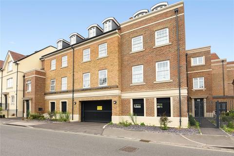 3 bedroom apartment to rent, Regency House, Eton Court, Windsor, Berkshire, SL4