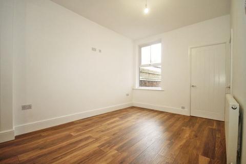 16 Oole Road, Cleethorpes, DN35 8LR