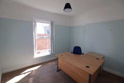 Office to rent, Amity House, Town Centre