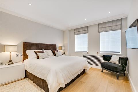 3 bedroom flat for sale, Knightsbridge Court, Sloane Street, Knightsbridge