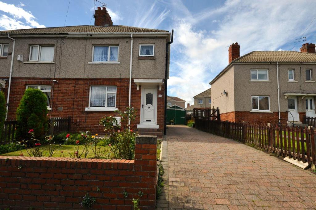 Poplar Grove, Hollycarrside, Sunderland 3 bed semidetached house £69,000