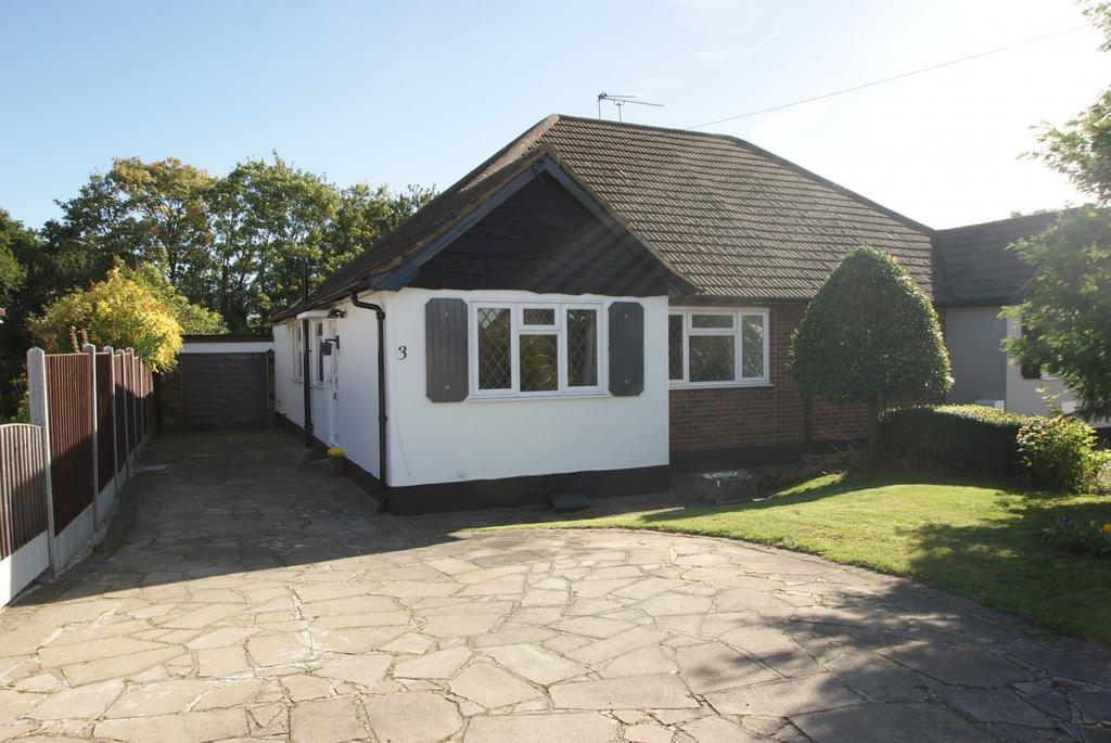 Crossby Close, Mountnessing, Brentwood, Essex, CM15 2 bed semidetached