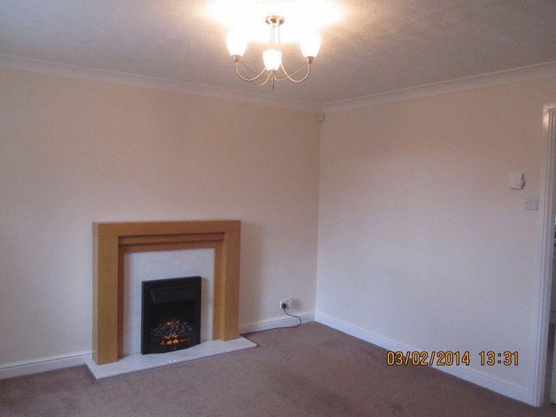 17 Oliver Close, Littleborough OL15 8NH 2 bed semidetached house £