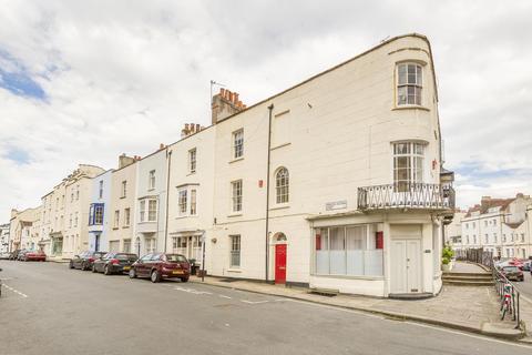 2 bedroom flat to rent, Princess Victoria Street, Clifton