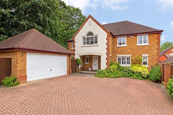 Half Acre Hitchin Hertfordshire 5 Bed Detached House 950 000