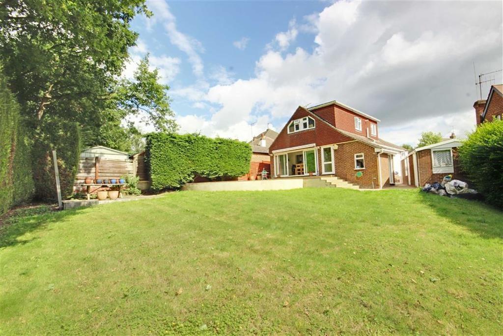 The Gardens, Brookmans Park, Hertfordshire 4 bed bungalow £775,000