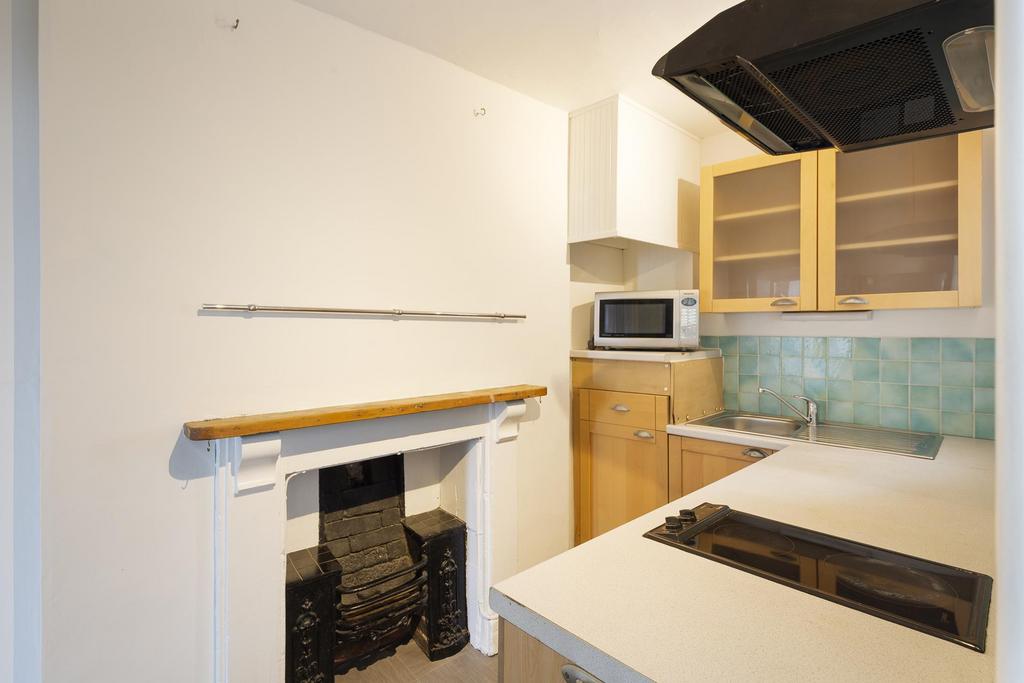 Kitchen ()