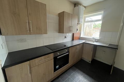 2 bedroom terraced house to rent, Carlton Avenue, Delhi Street, Hedon Road, Hull, HU9