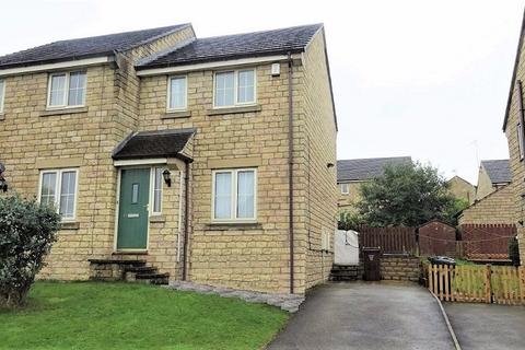 2 bedroom semi-detached house to rent, Bradford BD4