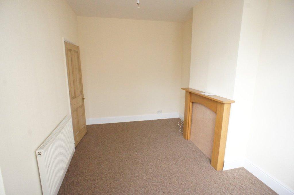 Wollaston Road, North Lowestoft 3 bed terraced house £575 pcm (£133 pw)